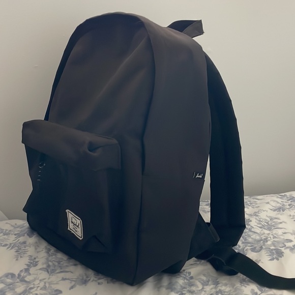 Herschel black backpack - Picture 2 of 3